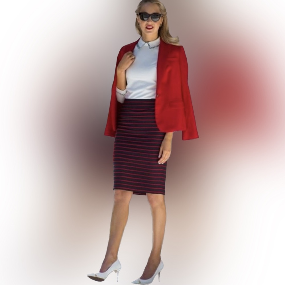 Pencil skirt with an elastic